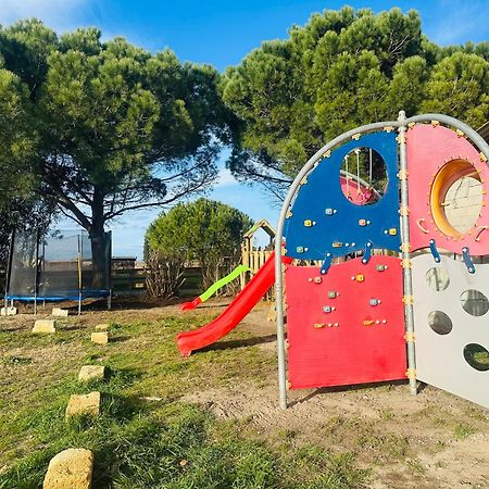 Les Appartements Du Mas - Emeraude Aigues-Mortes Bagian luar foto