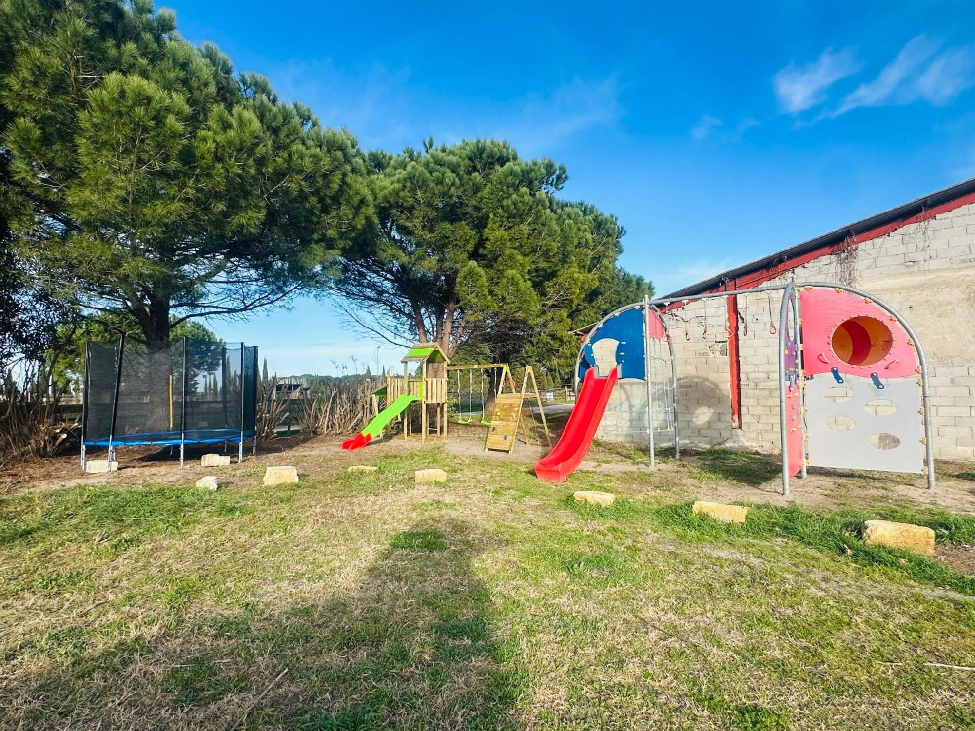 Les Appartements Du Mas - Emeraude Aigues-Mortes Bagian luar foto