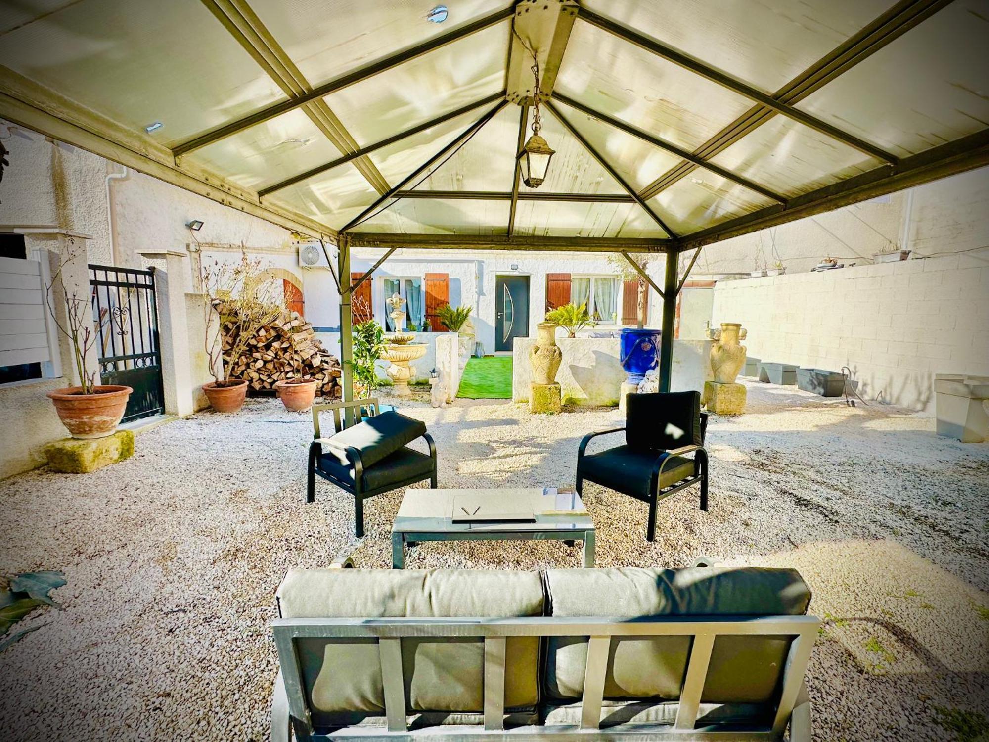Les Appartements Du Mas - Emeraude Aigues-Mortes Bagian luar foto