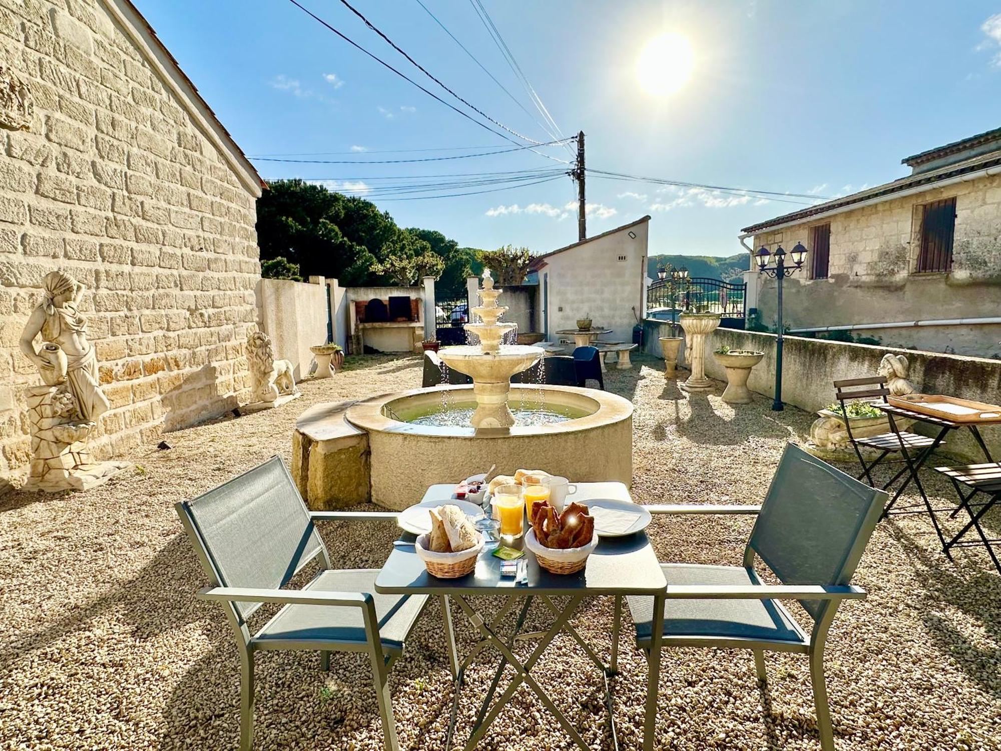 Les Appartements Du Mas - Emeraude Aigues-Mortes Bagian luar foto